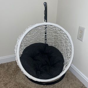 Wicker Pet Swing